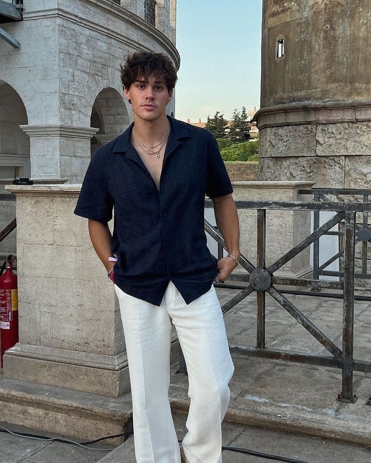 How to Dress OLD MONEY STYLE in 2025