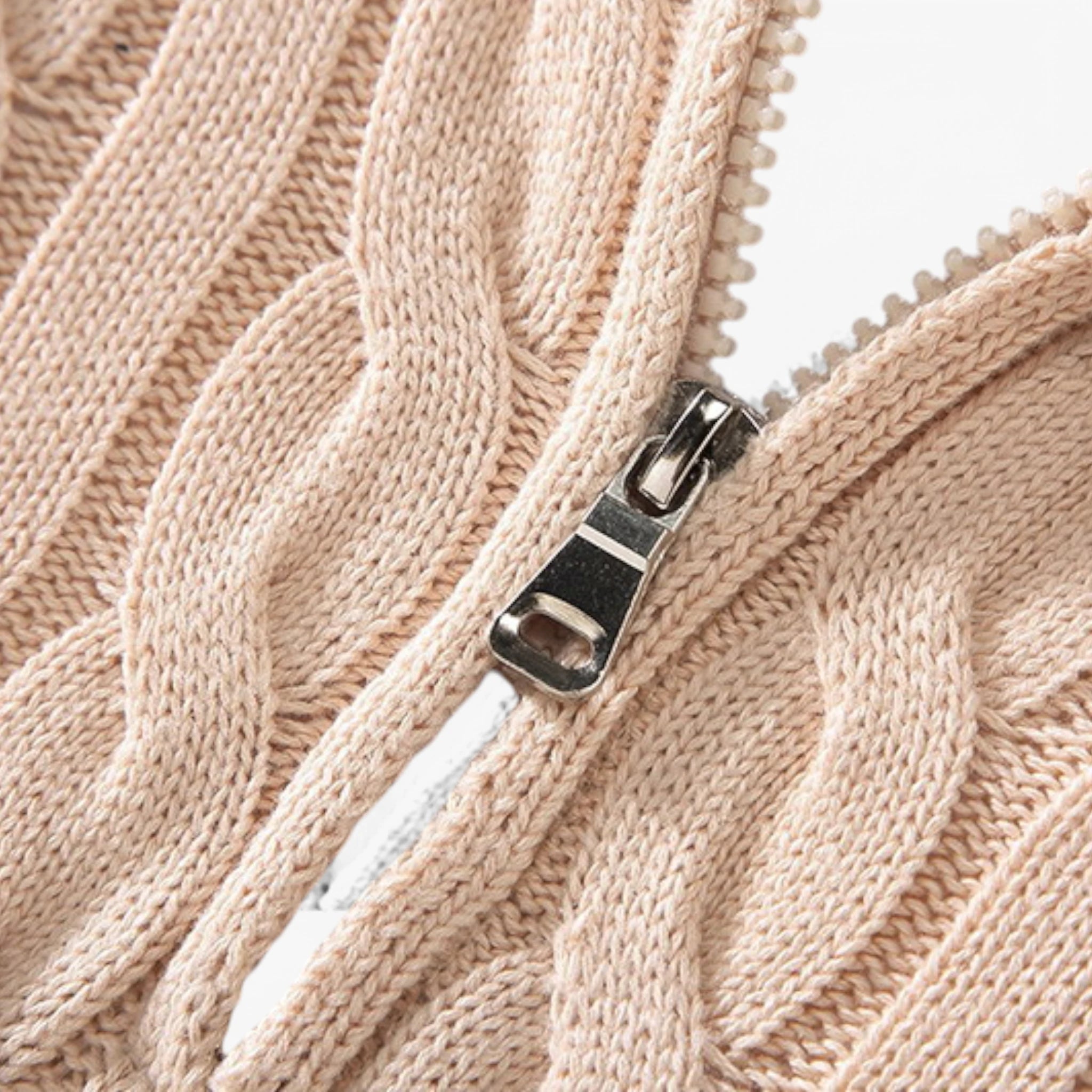 Cable Knit Half-Zip Sweater ROM
